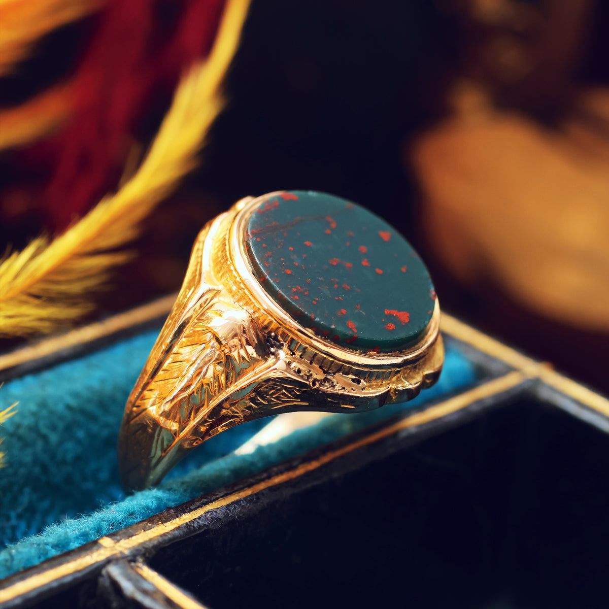 Antique 9ct Gold Bloodstone Signet Ring