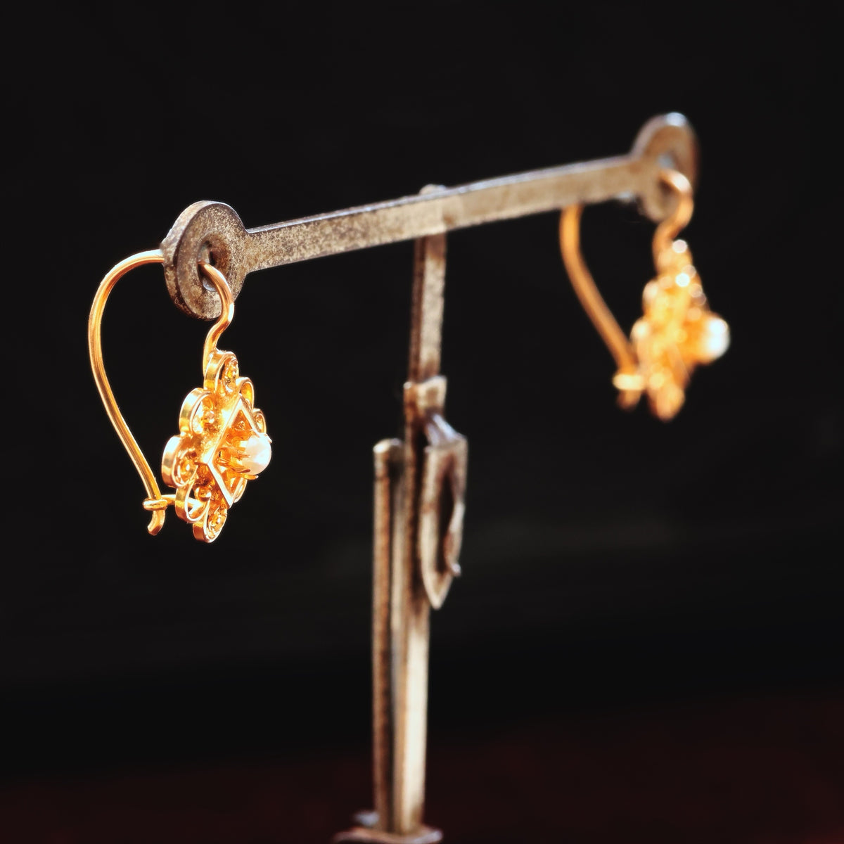 Antique Continental 18ct Gold Seed Pearl Earrings