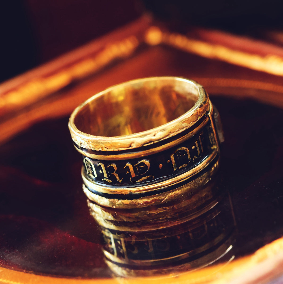 Date 1831 'IN MEMORY OF' Enamelled Mourning Ring