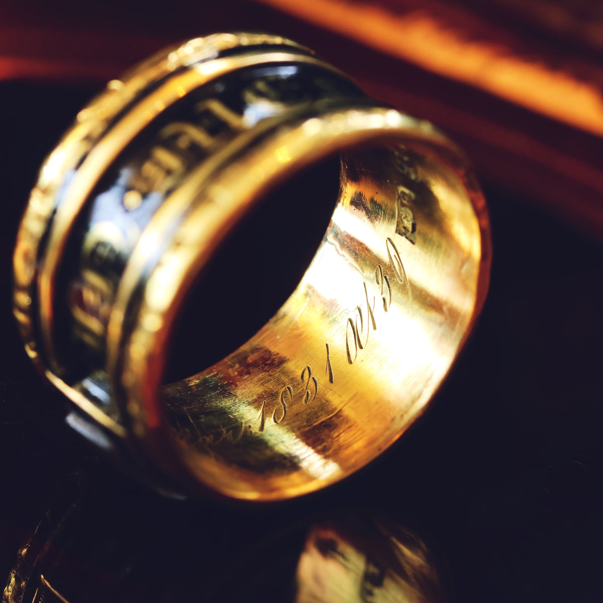 Date 1831 'IN MEMORY OF' Enamelled Mourning Ring