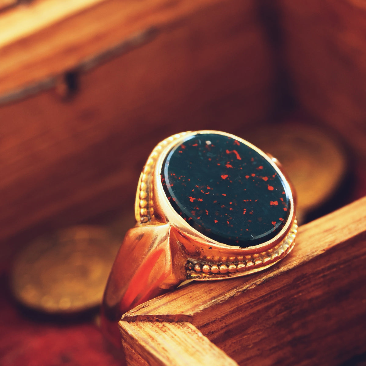 Date 1876 15ct Gold Bloodstone Signet Ring in Antique Box