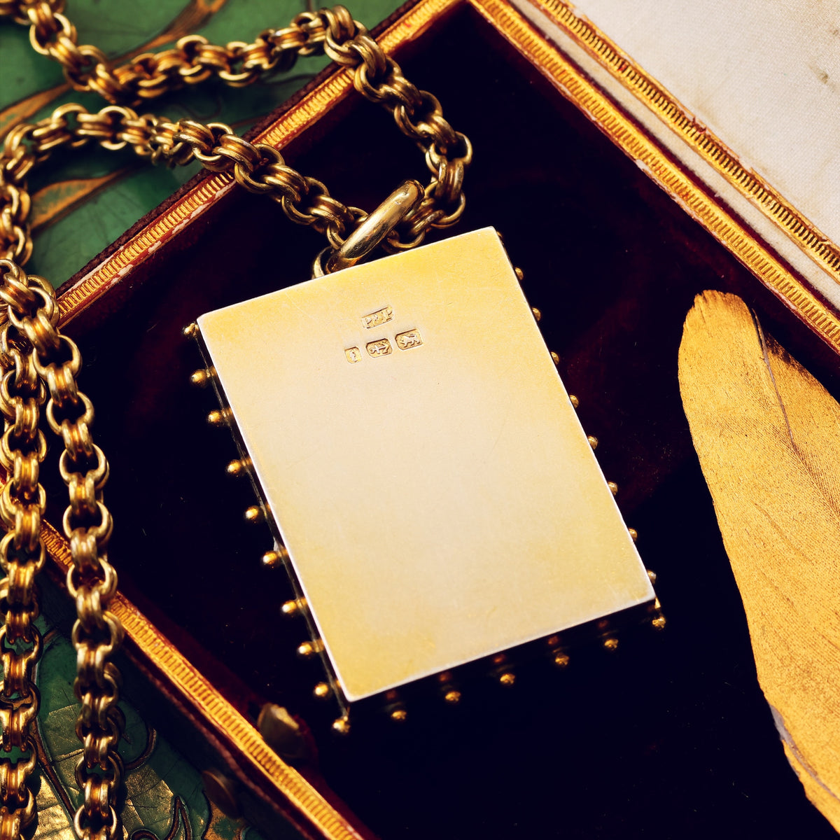 Finest Example! Antique Date 1880 Japonaiserie Locket