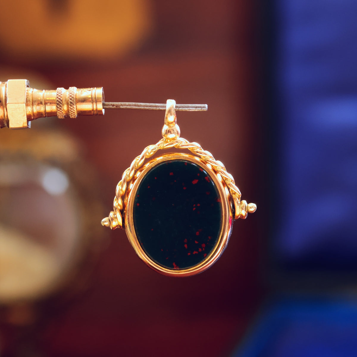 Date 1881 18ct Gold Heliotrope & Carnelian Swivel Fob