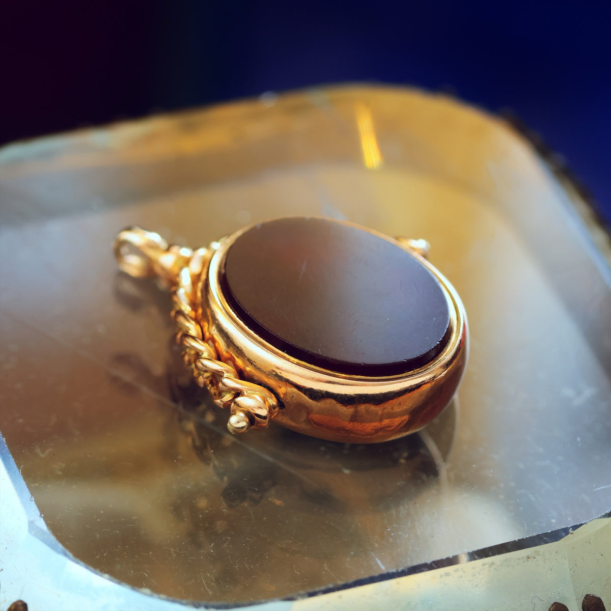Date 1881 18ct Gold Heliotrope & Carnelian Swivel Fob