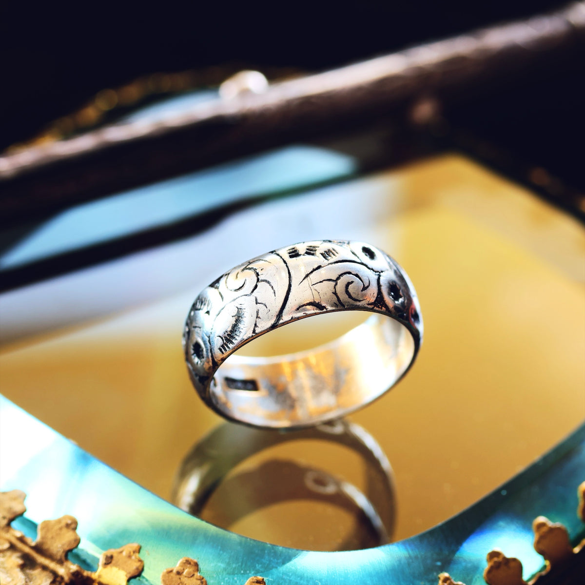 Antique Date 1887 Size 'Q' Silver Wedding Ring