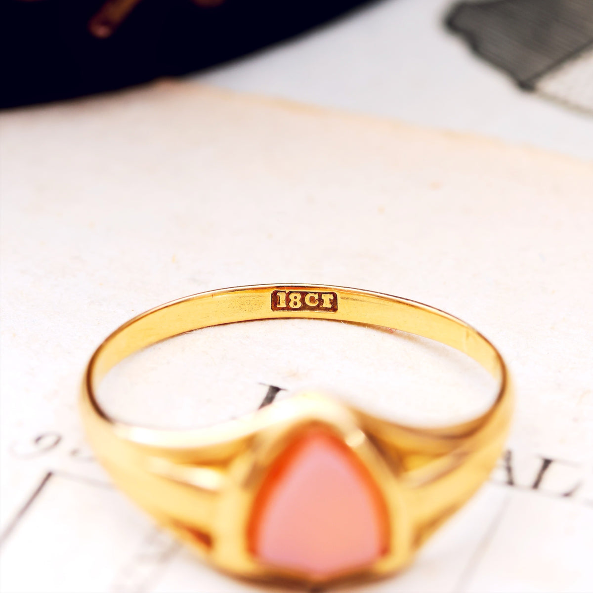 Date 1890 18ct Gold Shield Sardonyx Signet Ring