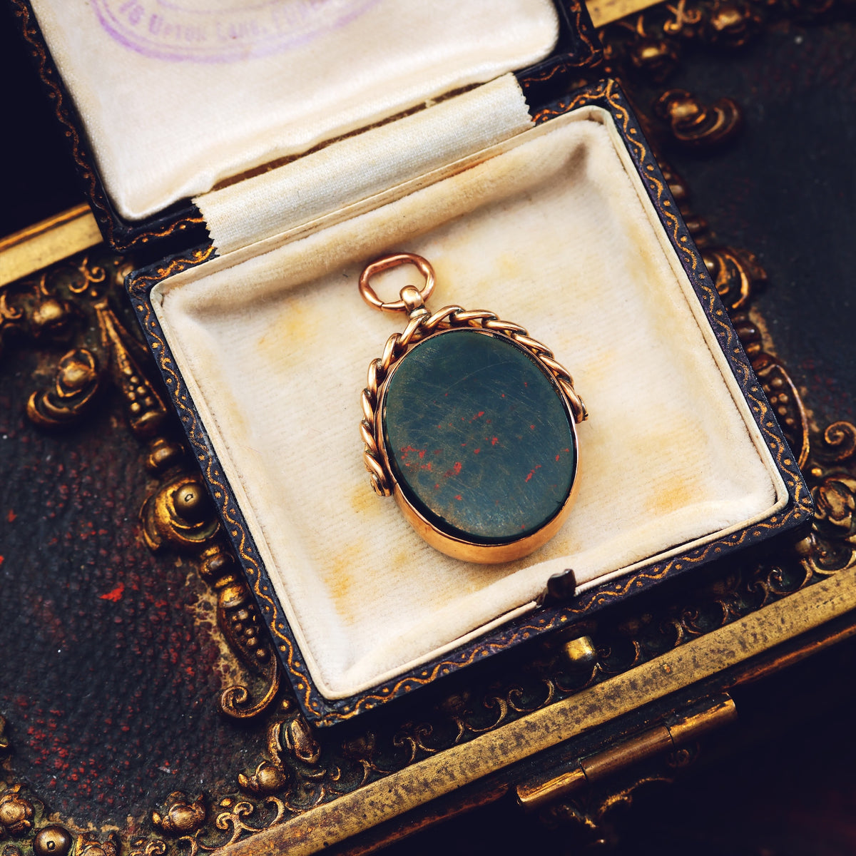 Date 1896 9ct Gold Heliotrope & Carnelian Swivel Fob