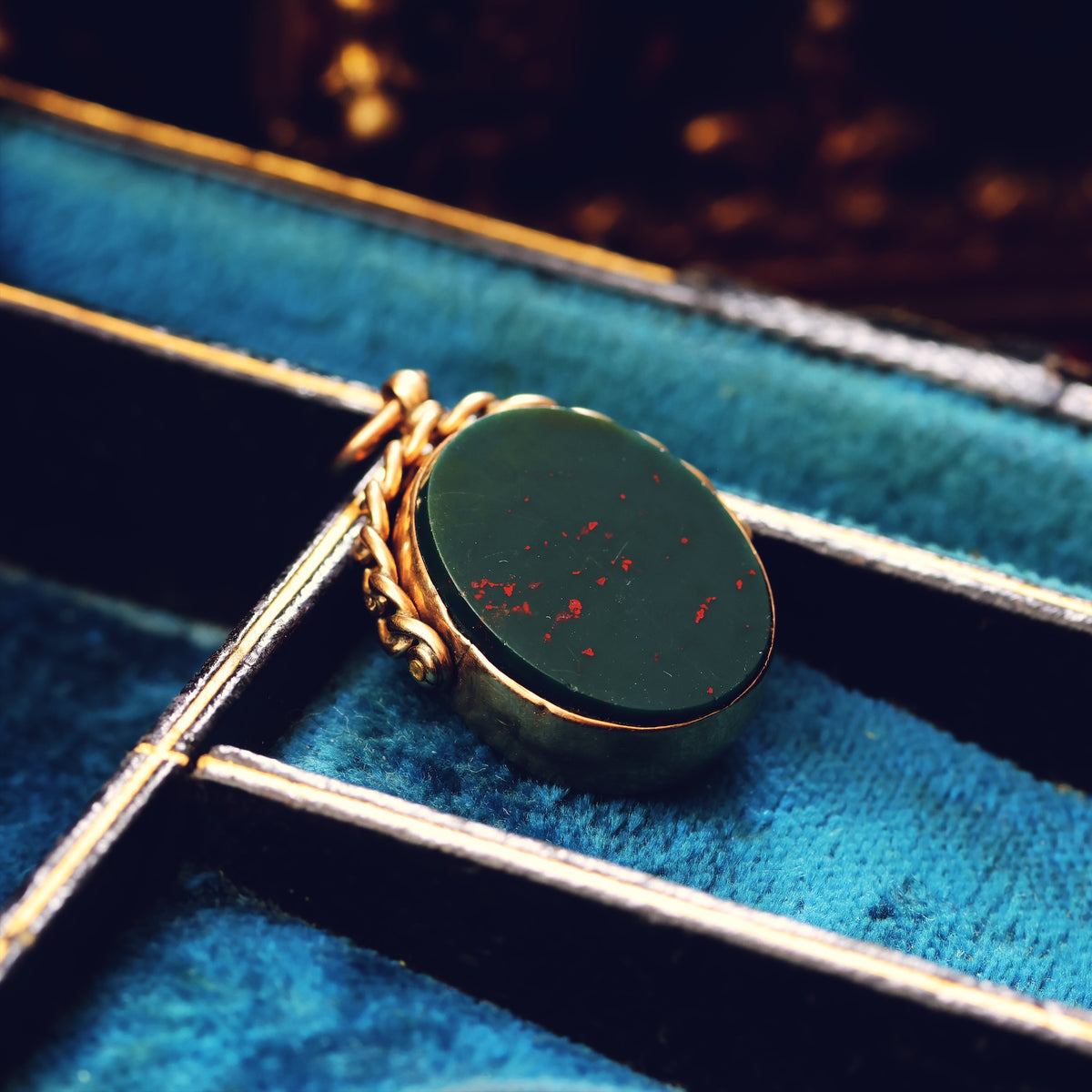 Date 1896 9ct Gold Heliotrope & Carnelian Swivel Fob