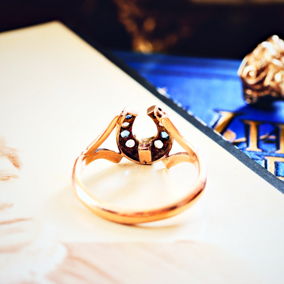 Date 1902 Sapphire & Diamond Lucky Horseshoe Ring