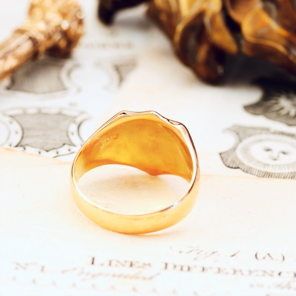 Antique Date 1907 18ct Gold Shield Signet Ring