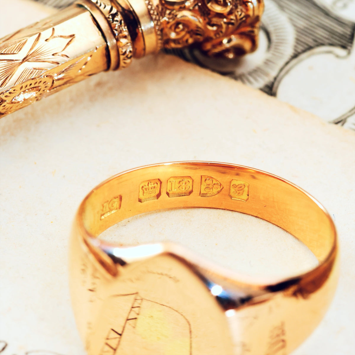 Antique Date 1907 18ct Gold Shield Signet Ring