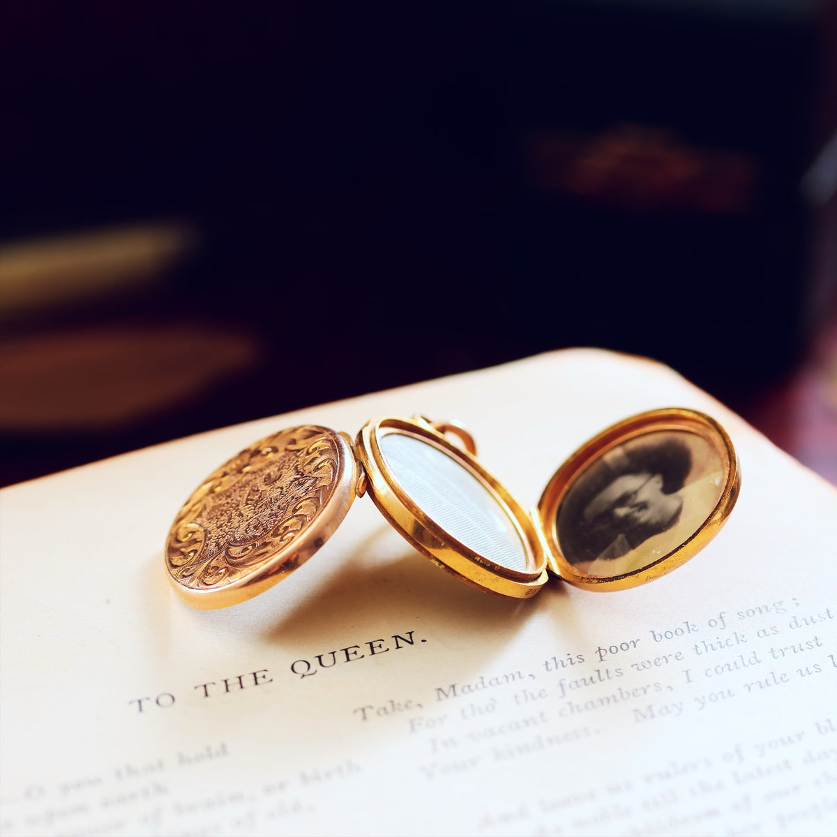 Date 1911 'Roses for LOVE' Gold Family Locket