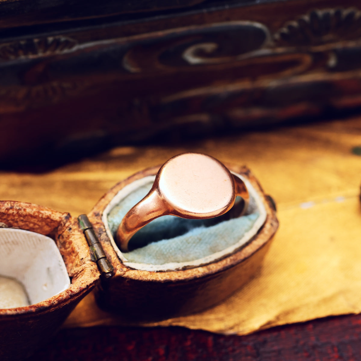 Antique Date 1915 9ct Gold Signet Ring
