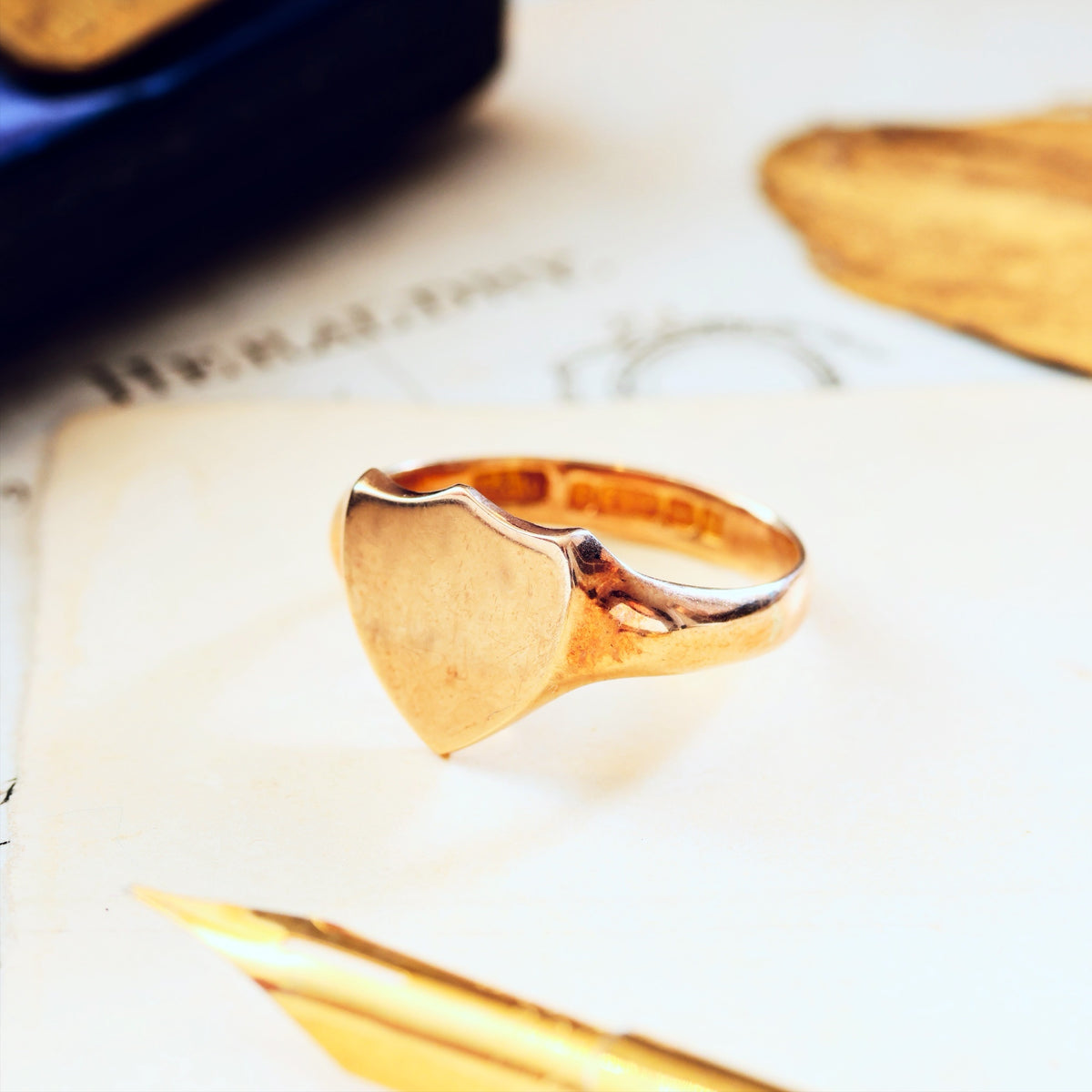 Date 1915 Gold Men's Shield Signet Ring