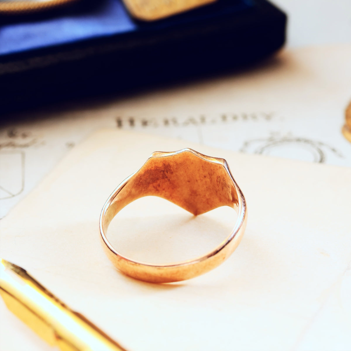 Date 1915 Gold Men's Shield Signet Ring