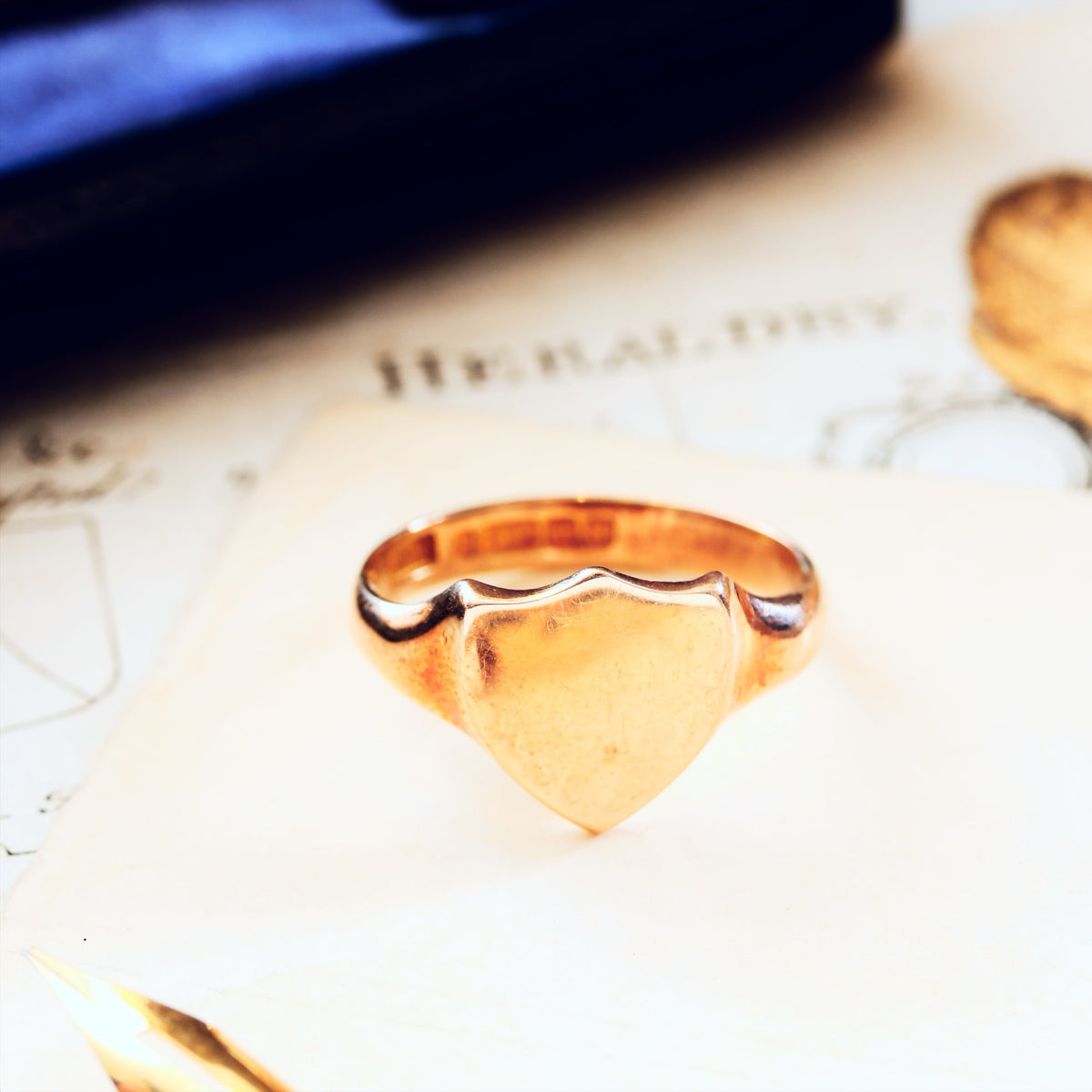 Date 1915 Gold Men's Shield Signet Ring
