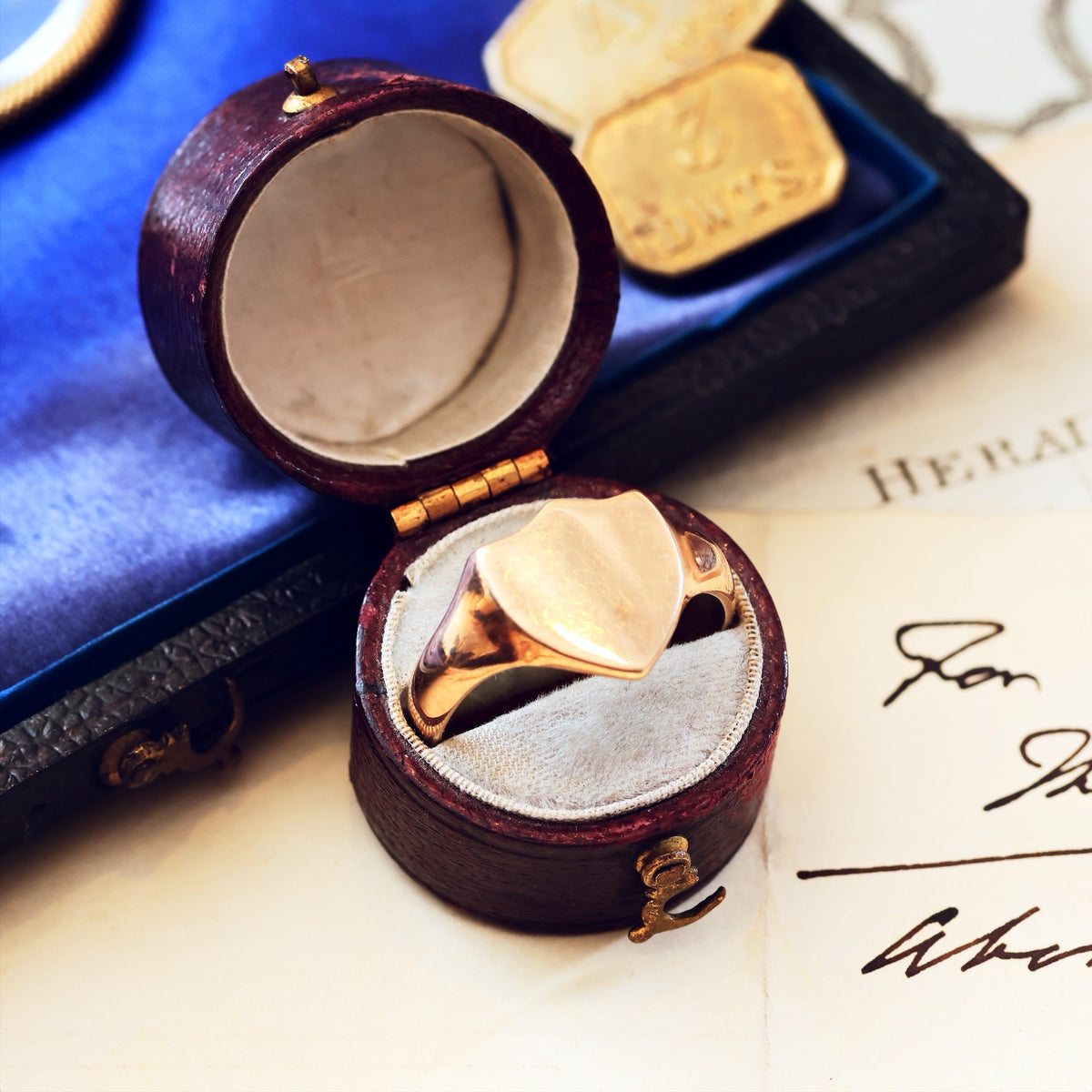 Date 1915 Gold Men's Shield Signet Ring
