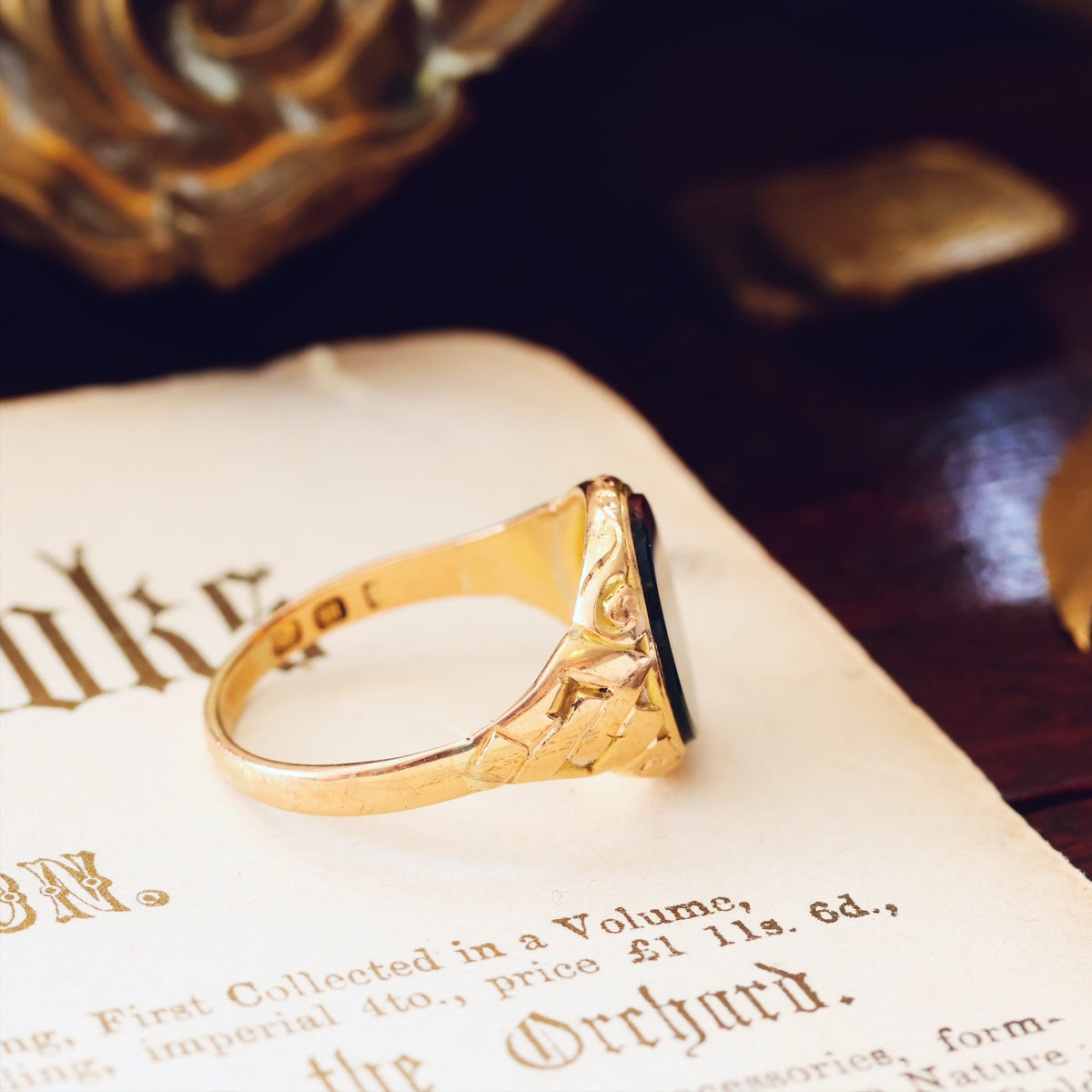 Date 1922 15ct Gold Bloodstone Unisex Signet Ring