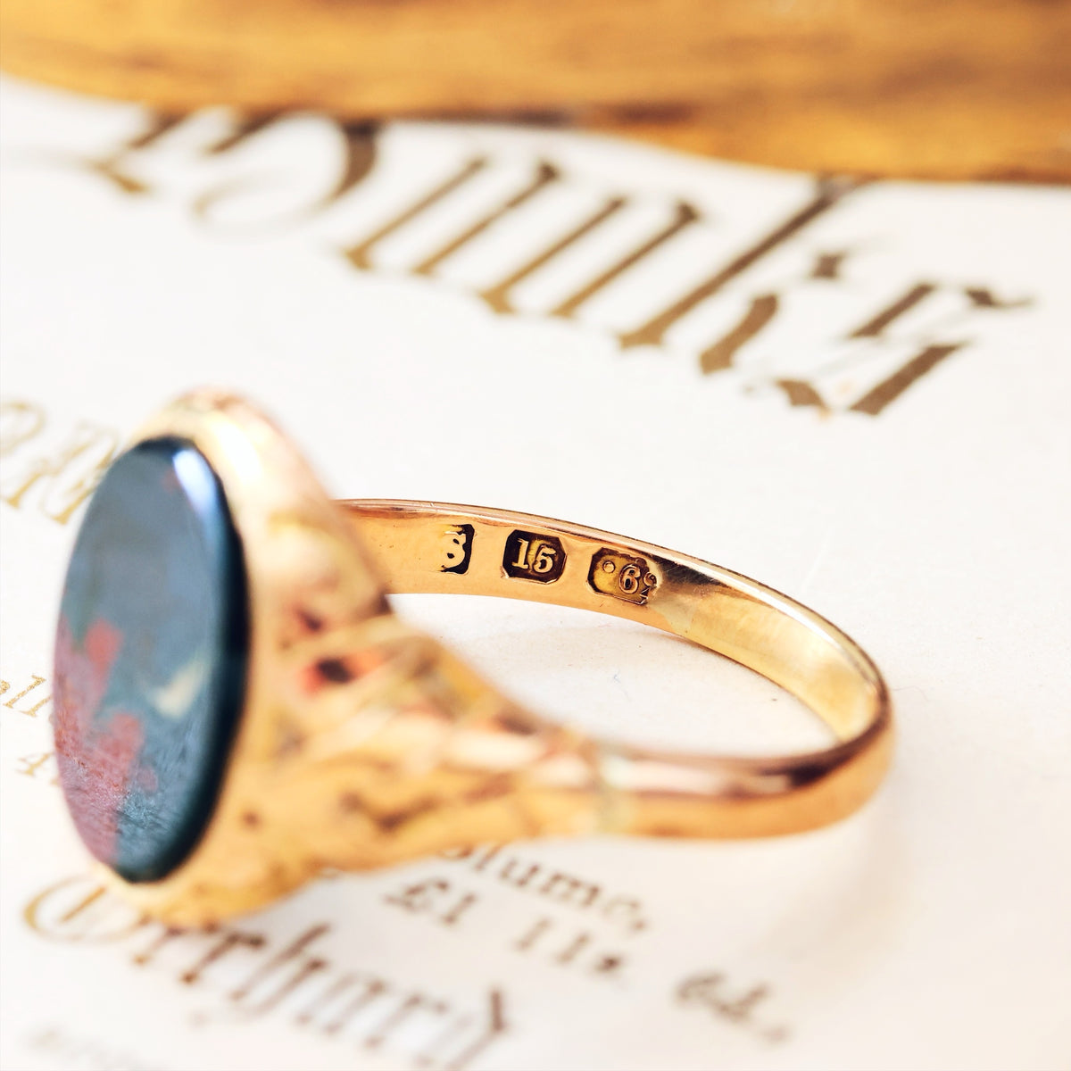 Date 1922 15ct Gold Bloodstone Unisex Signet Ring