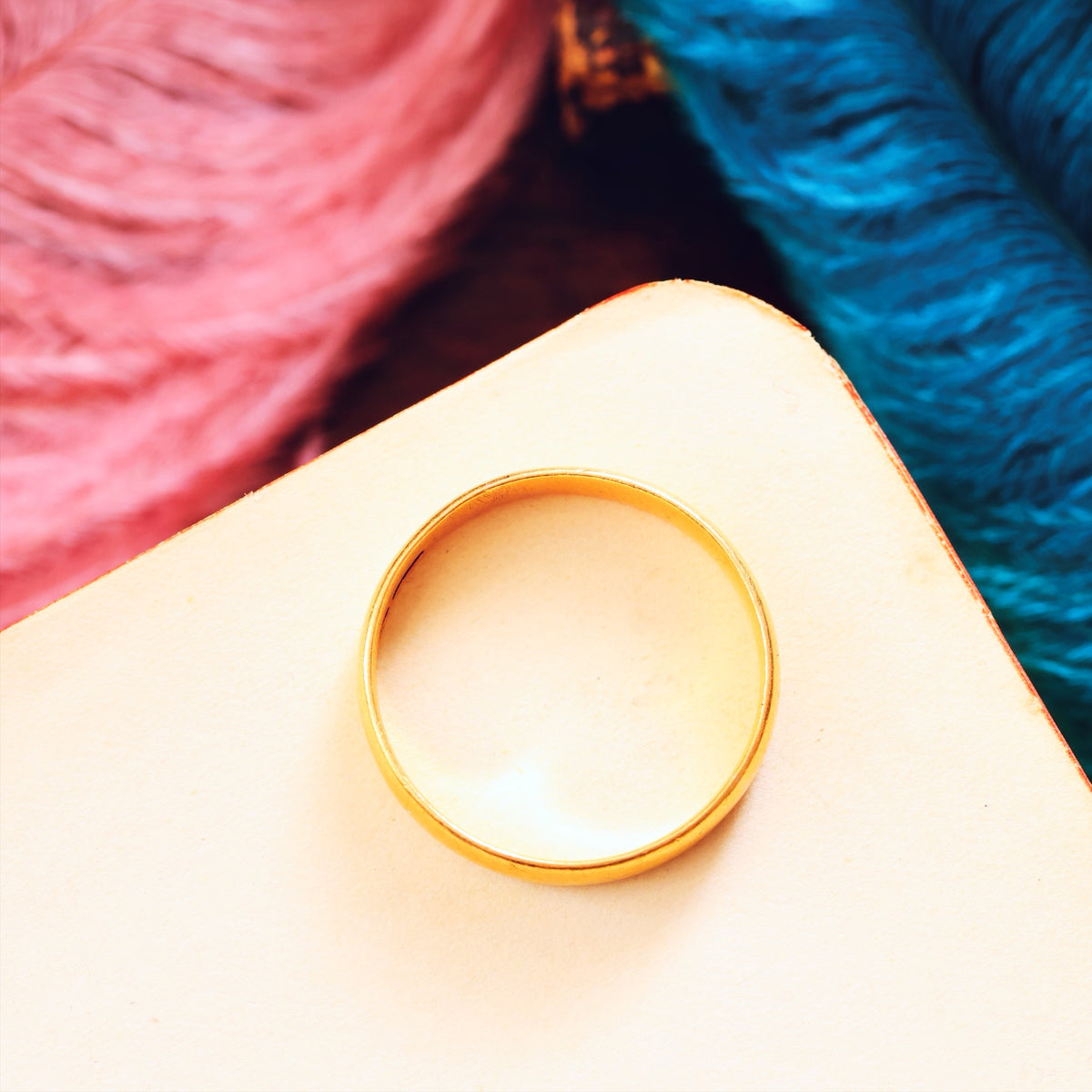 Scarce Gent's Victorian 22ct Gold Wedding Band