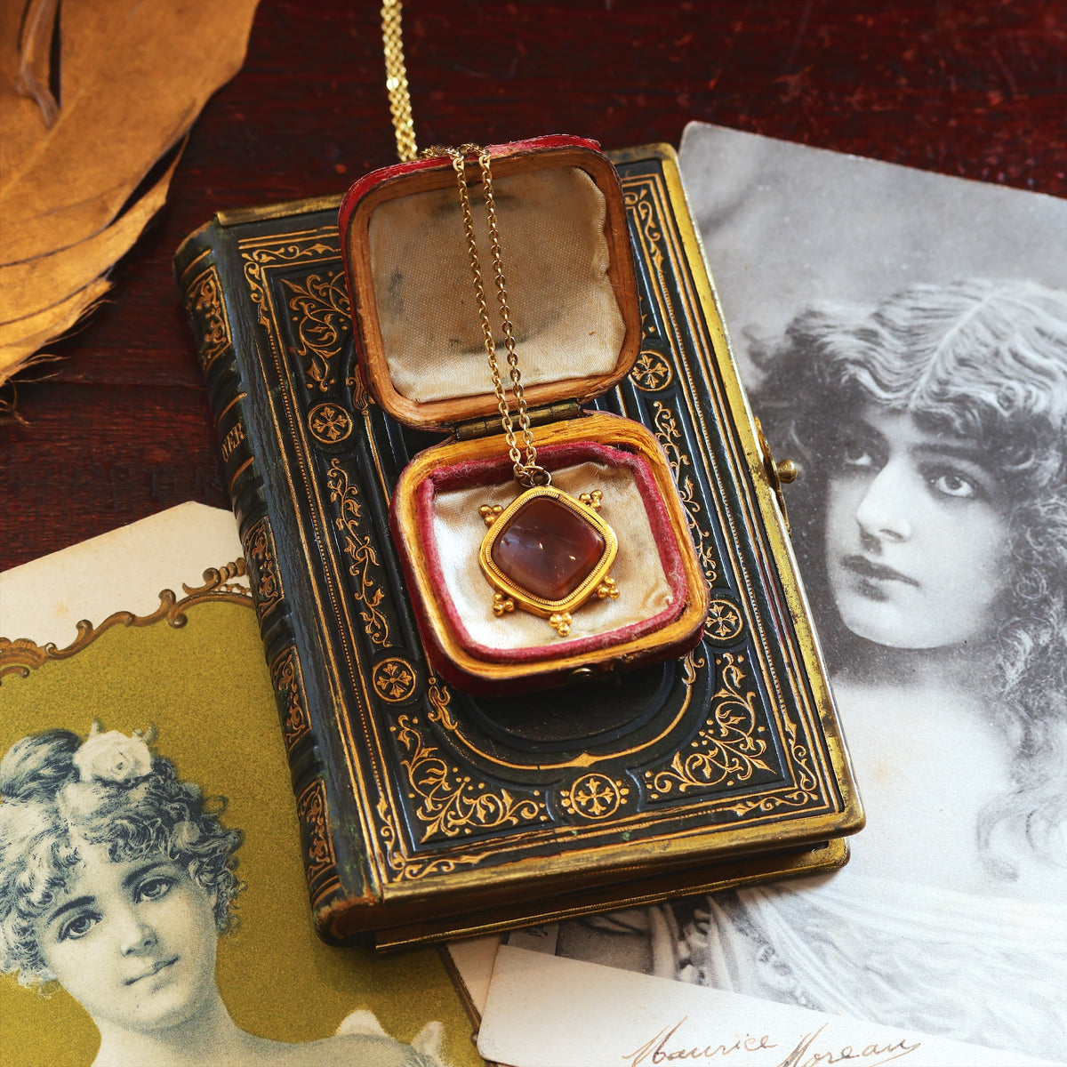 Georgian Specimen Agate Necklace