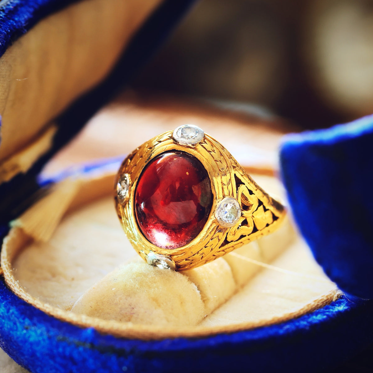 Antique Arts & Crafts Garnet & Diamond Ring