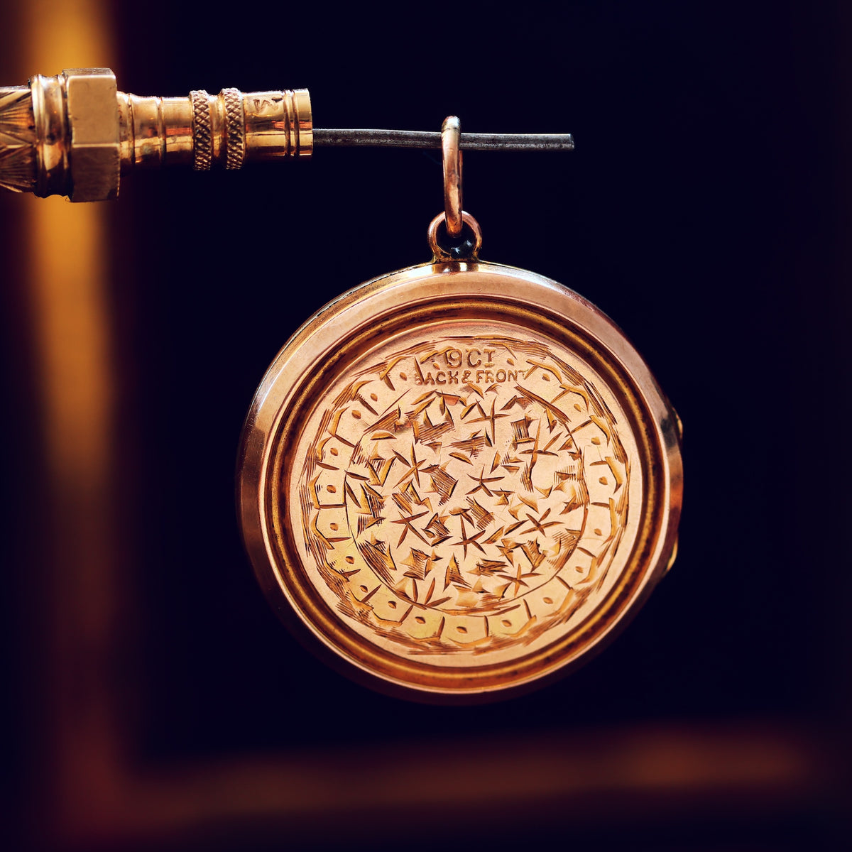 Antique Hand Engraved 9ct Gold Locket