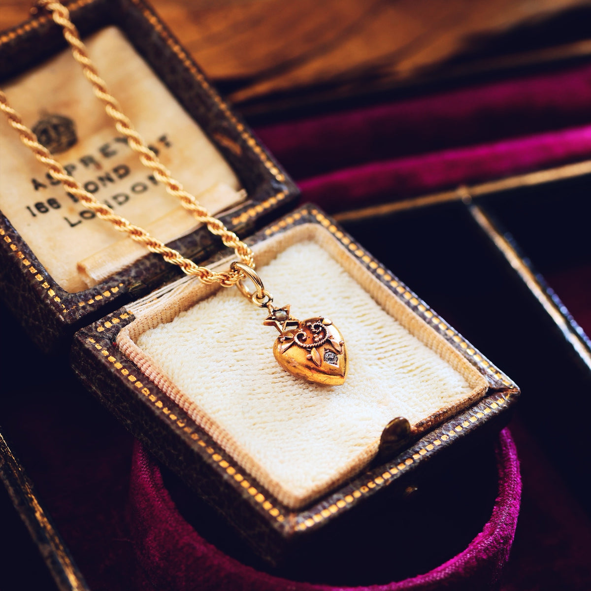 Antique Keepsake Victorian Diamond Heart Pendant