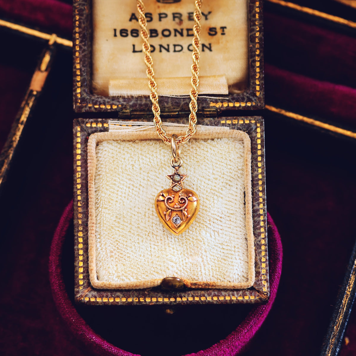 Antique Keepsake Victorian Diamond Heart Pendant