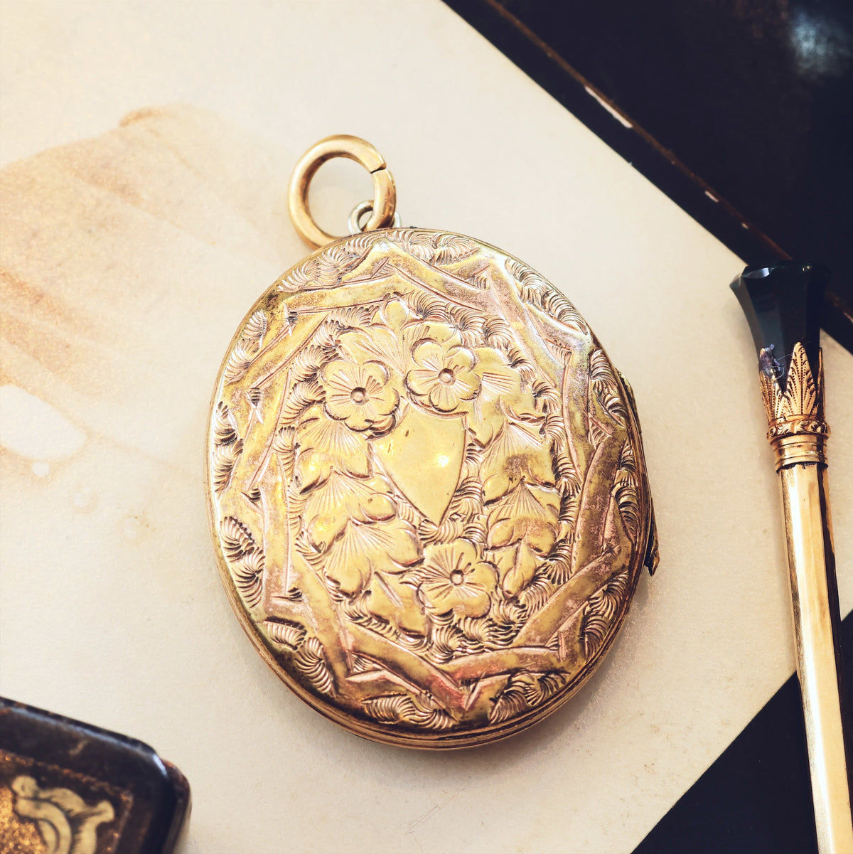 Large Victorian 'Roses for LOVE' Locket