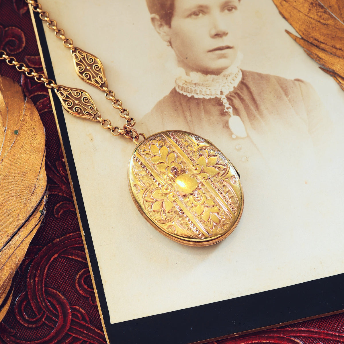Large Victorian 'Roses for LOVE' Locket