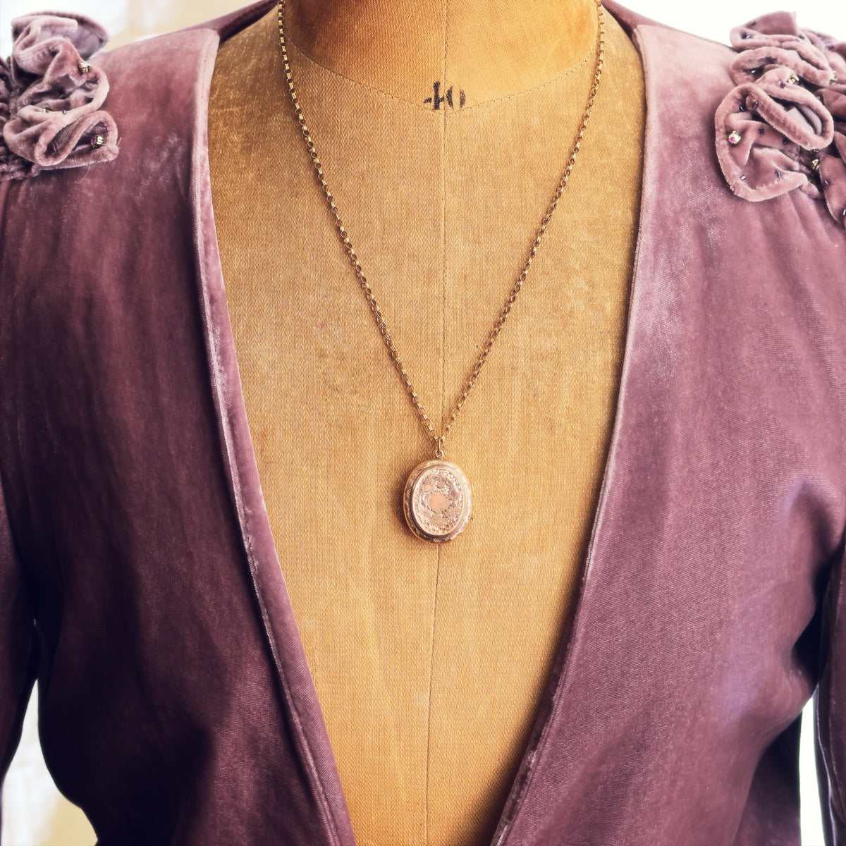 Antique Oval Roses & Ferns Gold Locket