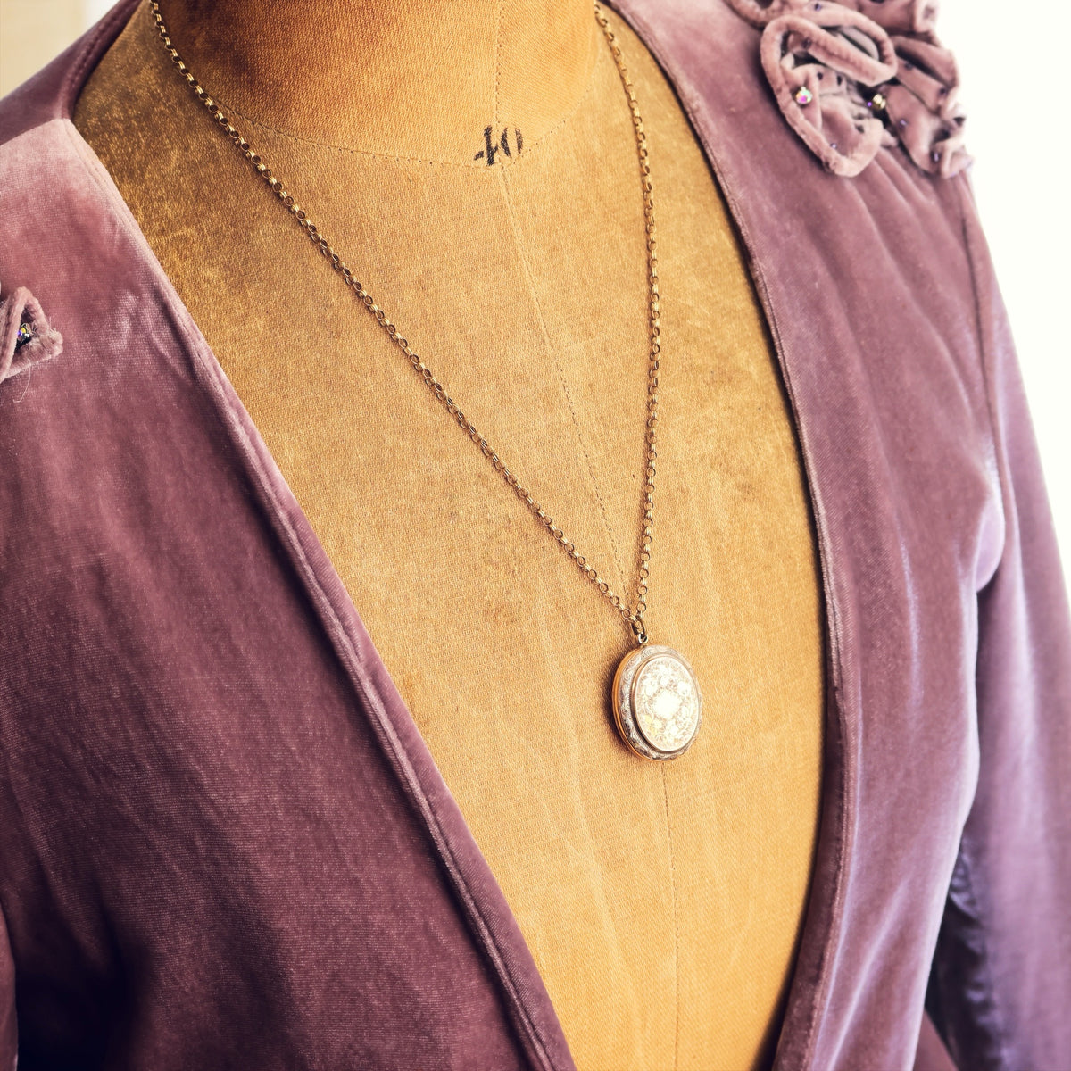 Antique Oval Roses & Ferns Gold Locket