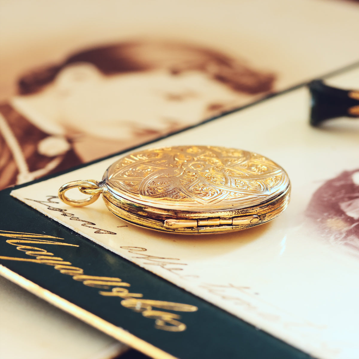 Antique Oval Roses & Fidelity Gold Locket