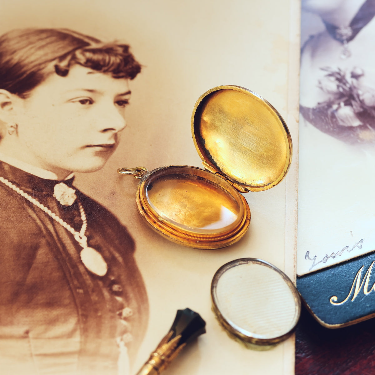 Antique Oval Roses & Fidelity Gold Locket