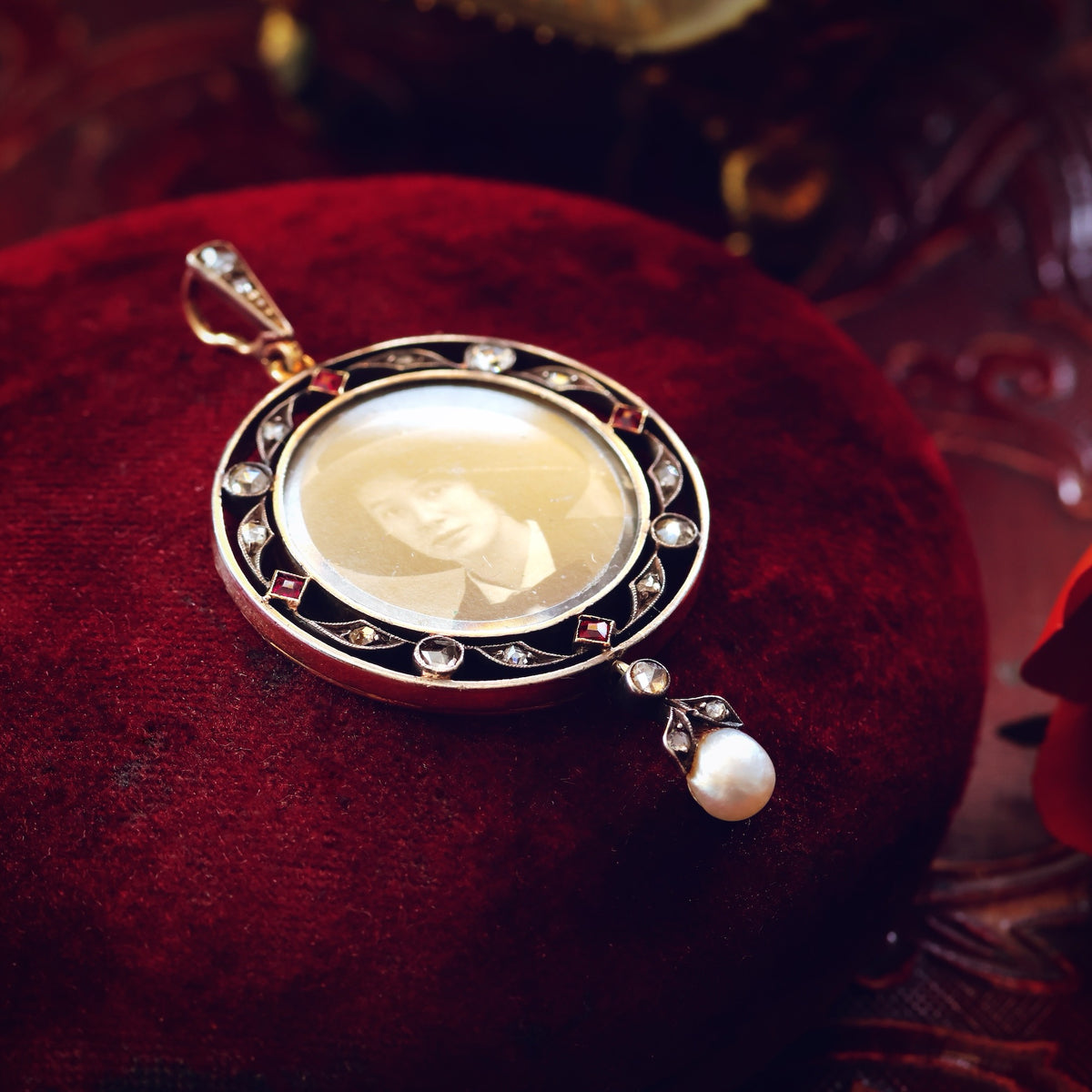 Antique Date 1913 Ruby, Diamond & Pearl Picture Locket