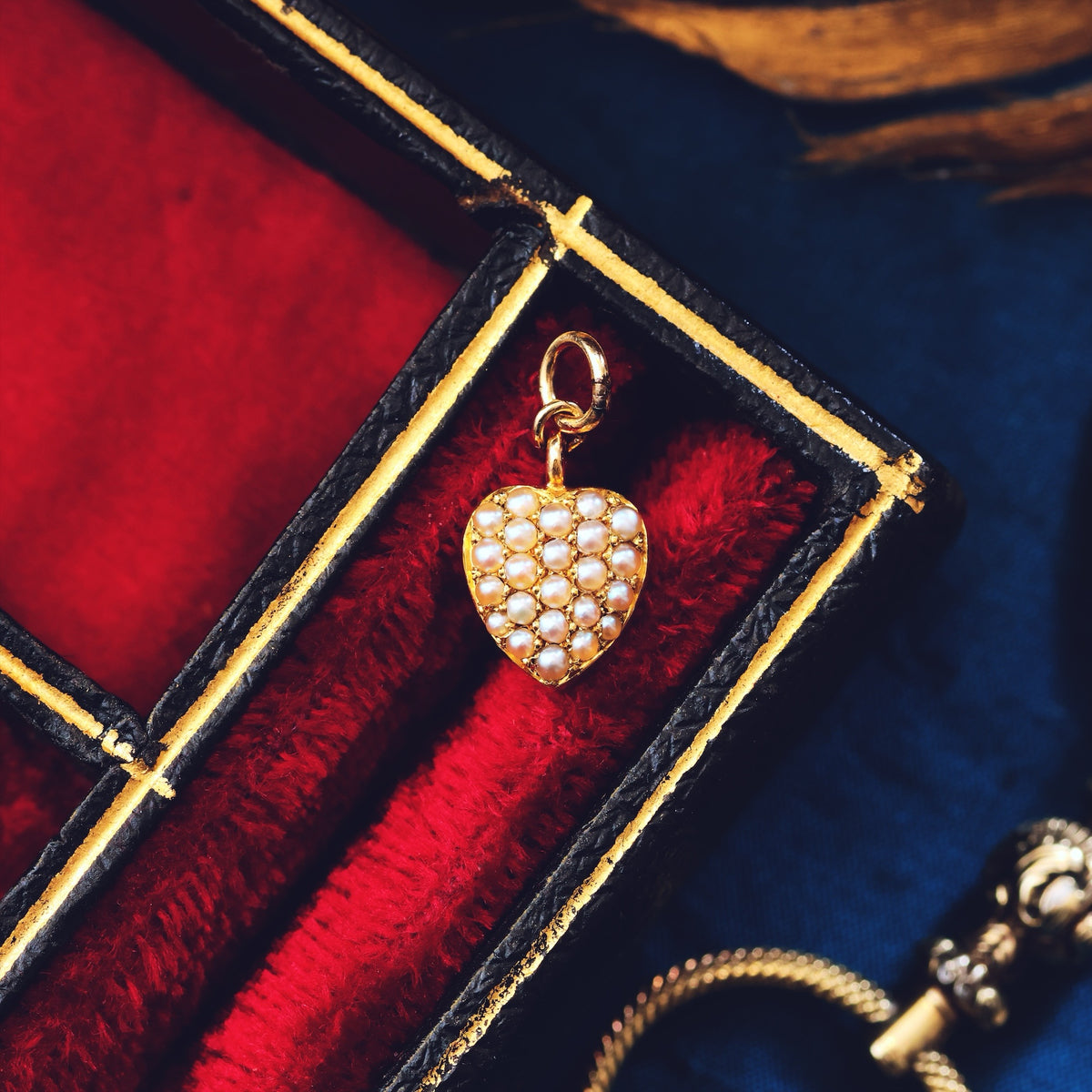 Antique Victorian 15ct Gold Wild Pearl Heart Pendant