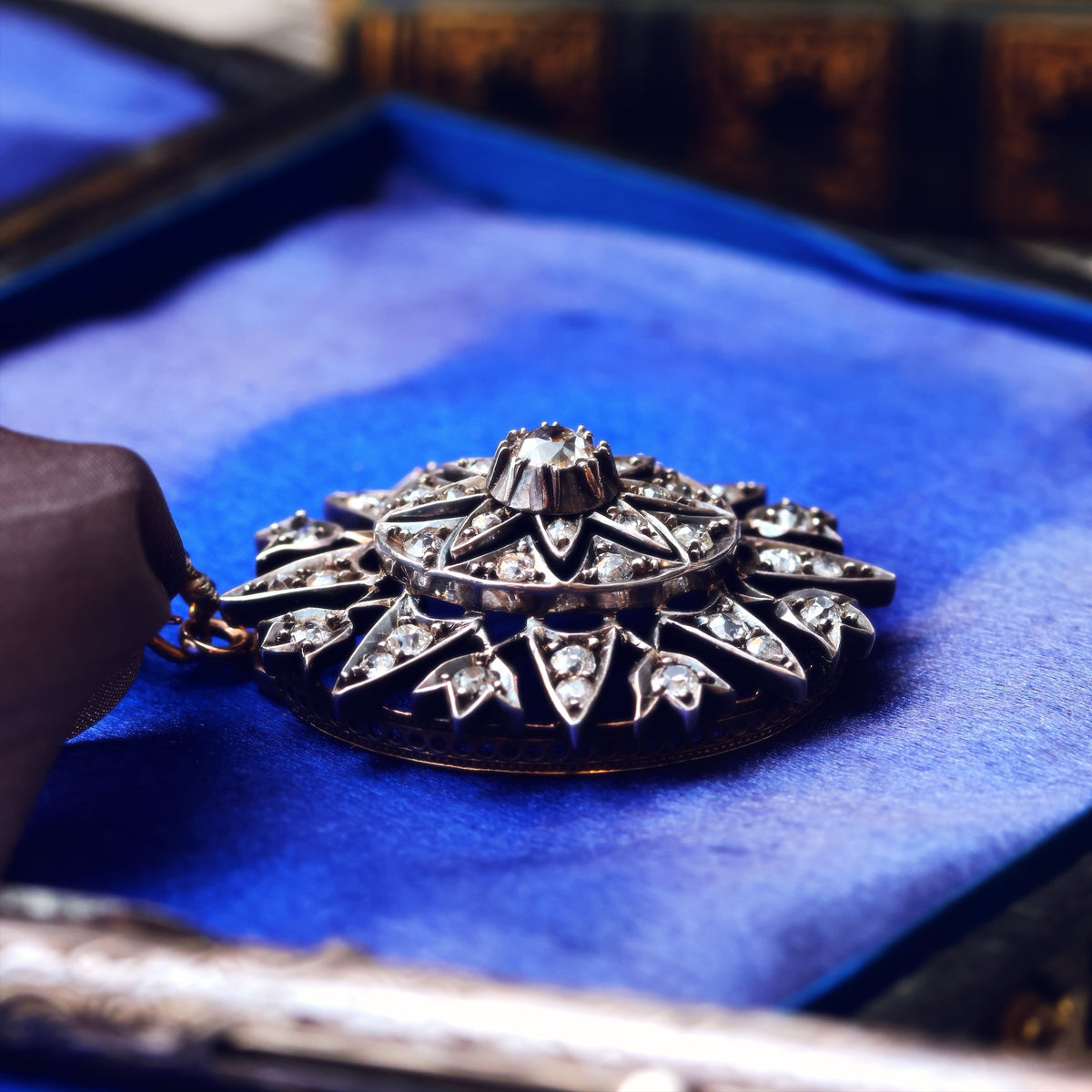 Regal Victorian Diamond Star Brooch/Pendant