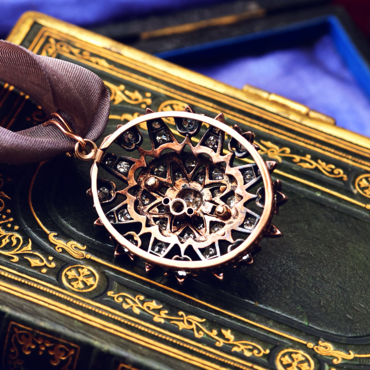 Regal Victorian Diamond Star Brooch/Pendant