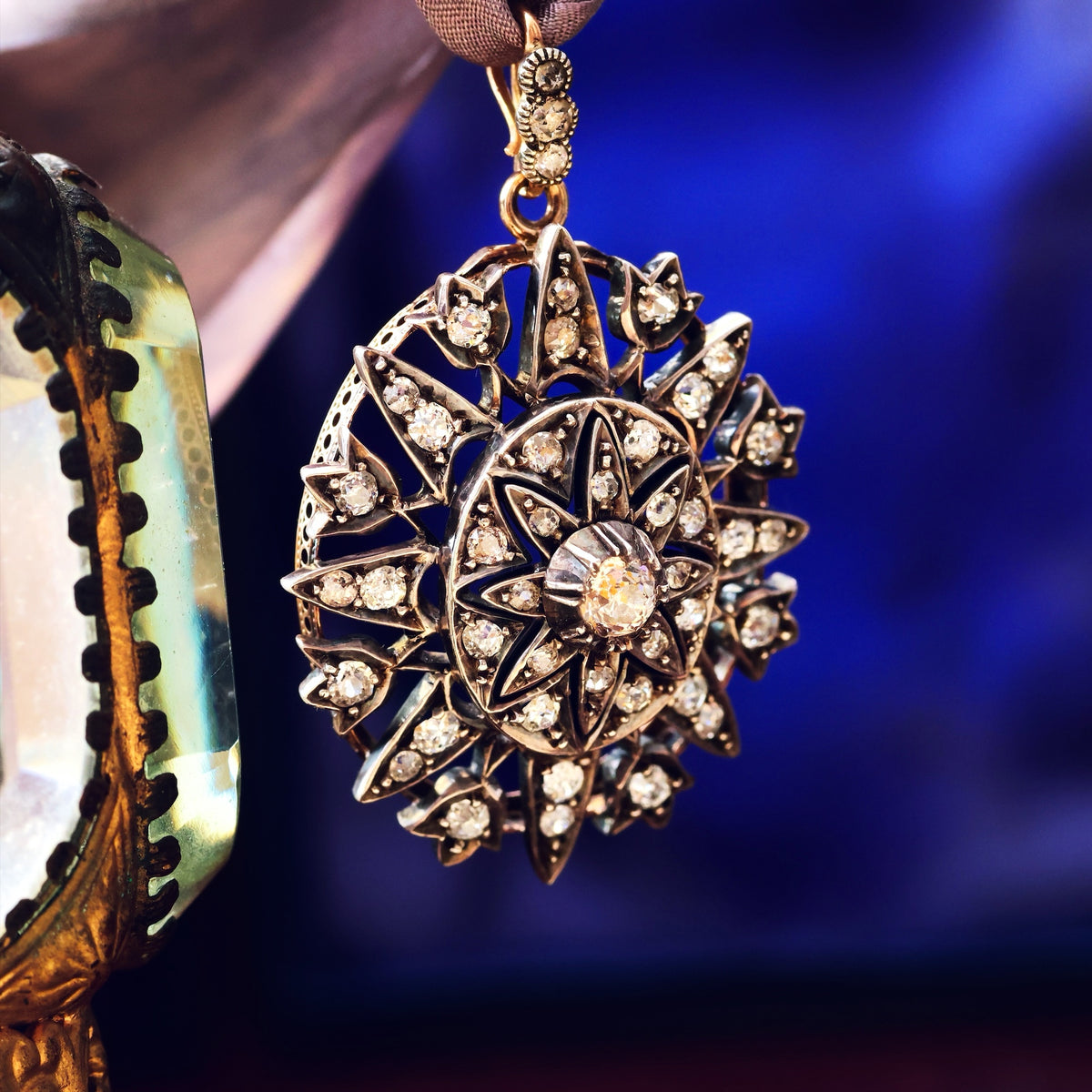 Regal Victorian Diamond Star Brooch/Pendant