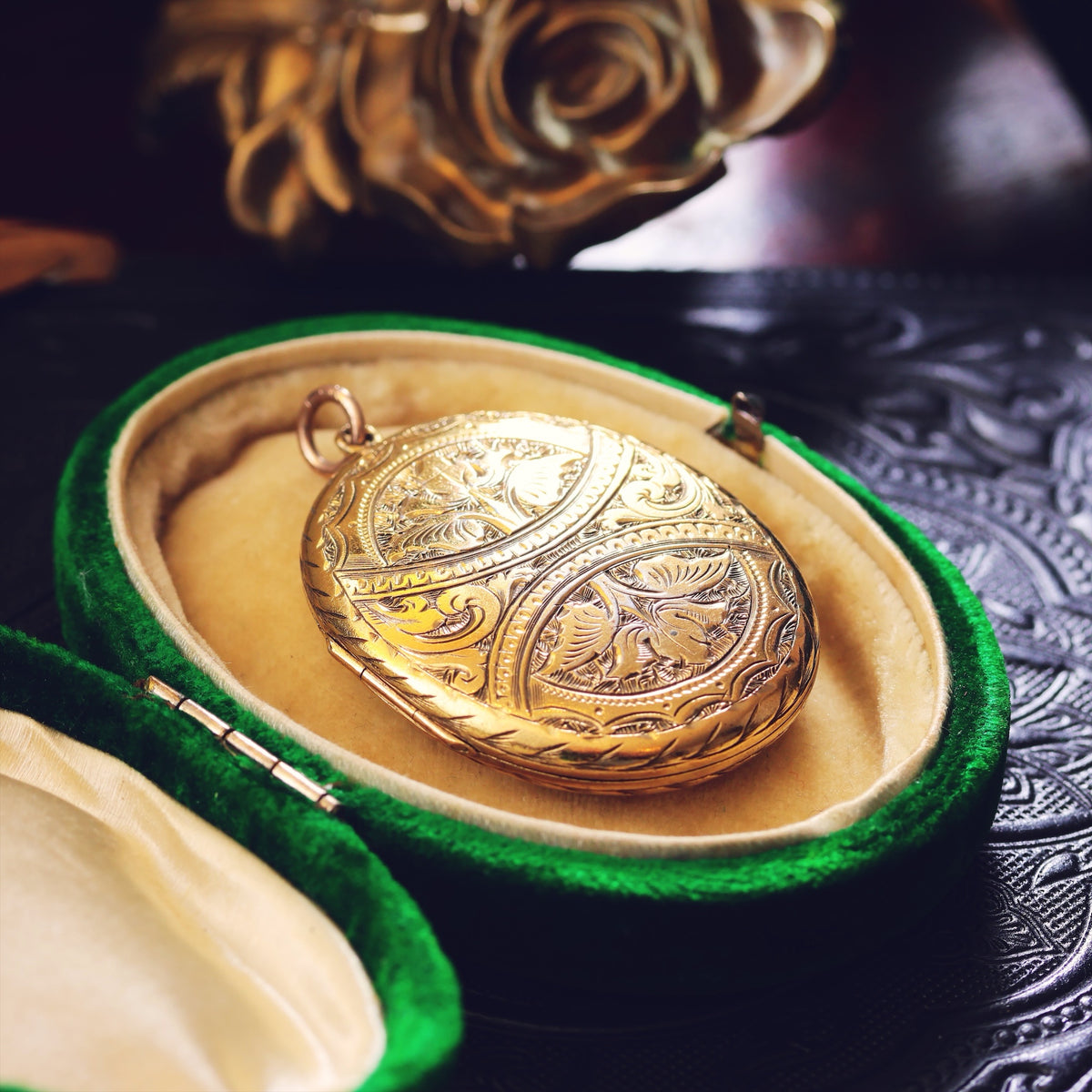 Impressive Victorian 'Florabunda' Locket