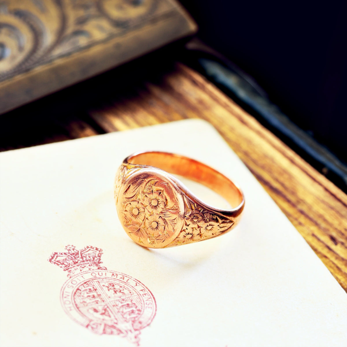 Antique Victorian Floribunda Roses Gold Signet Ring