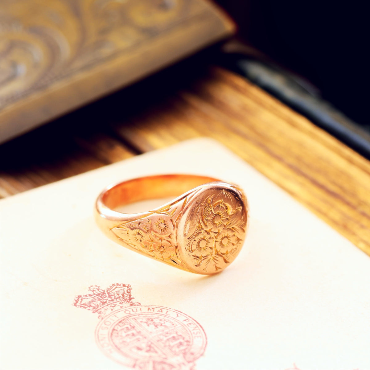 Antique Victorian Floribunda Roses Gold Signet Ring