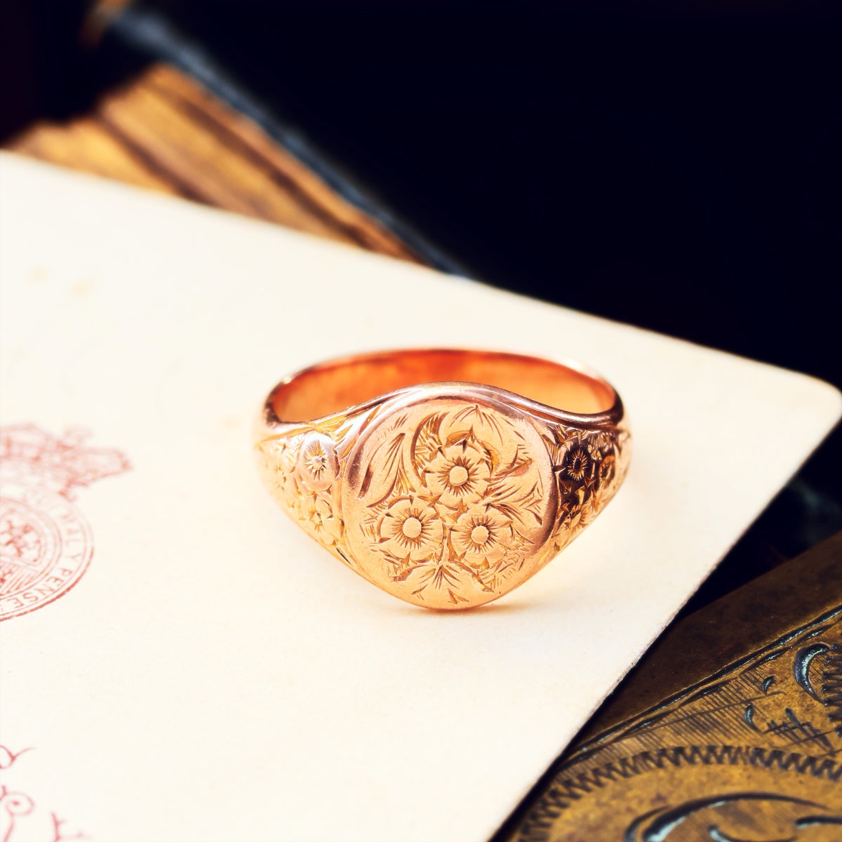 Antique Victorian Floribunda Roses Gold Signet Ring