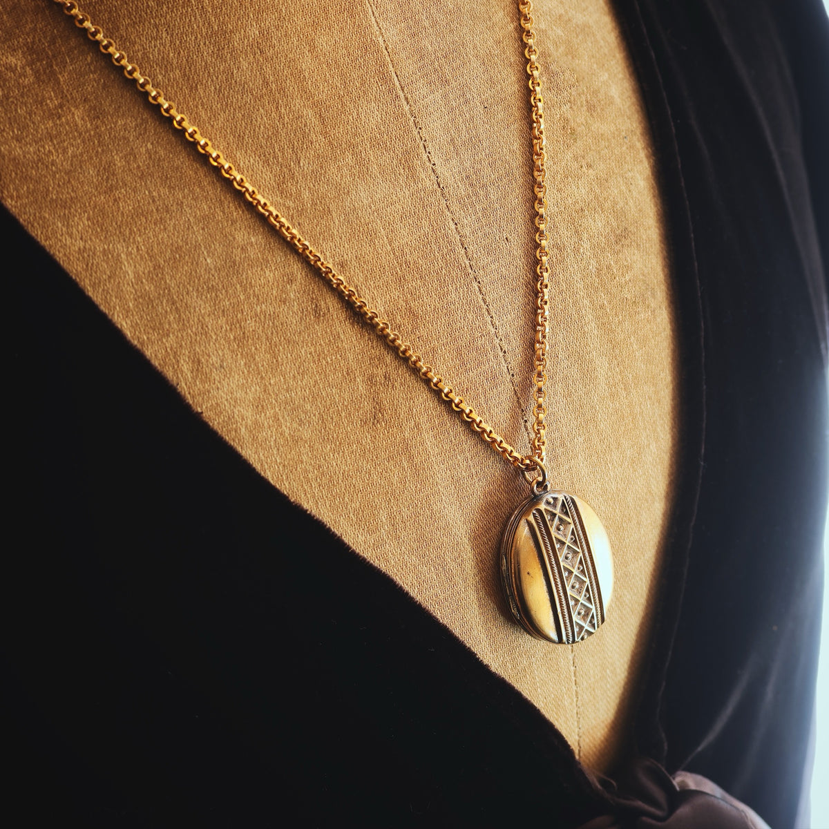 Statement Antique Victorian Locket & Chain