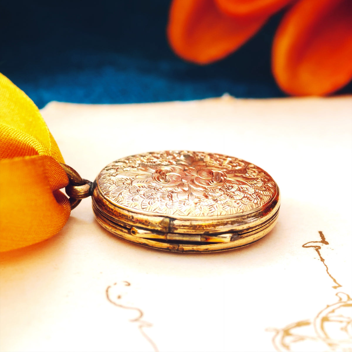 Antique Victorian Rose Bouquet Gold Locket