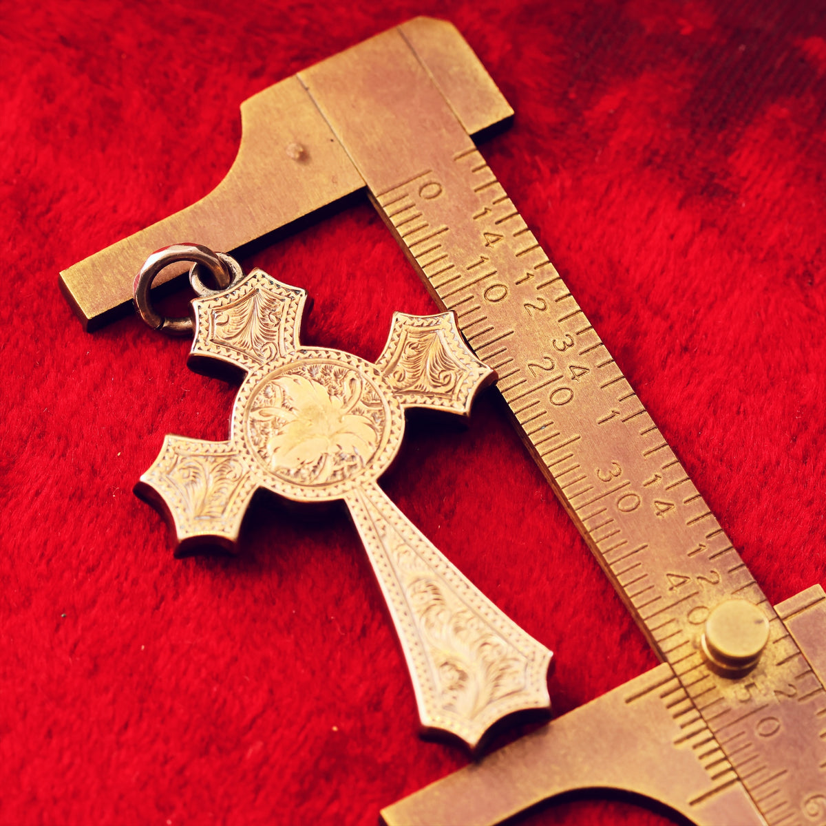 Early Victorian Scottish Agate Celtic Cross Pendant