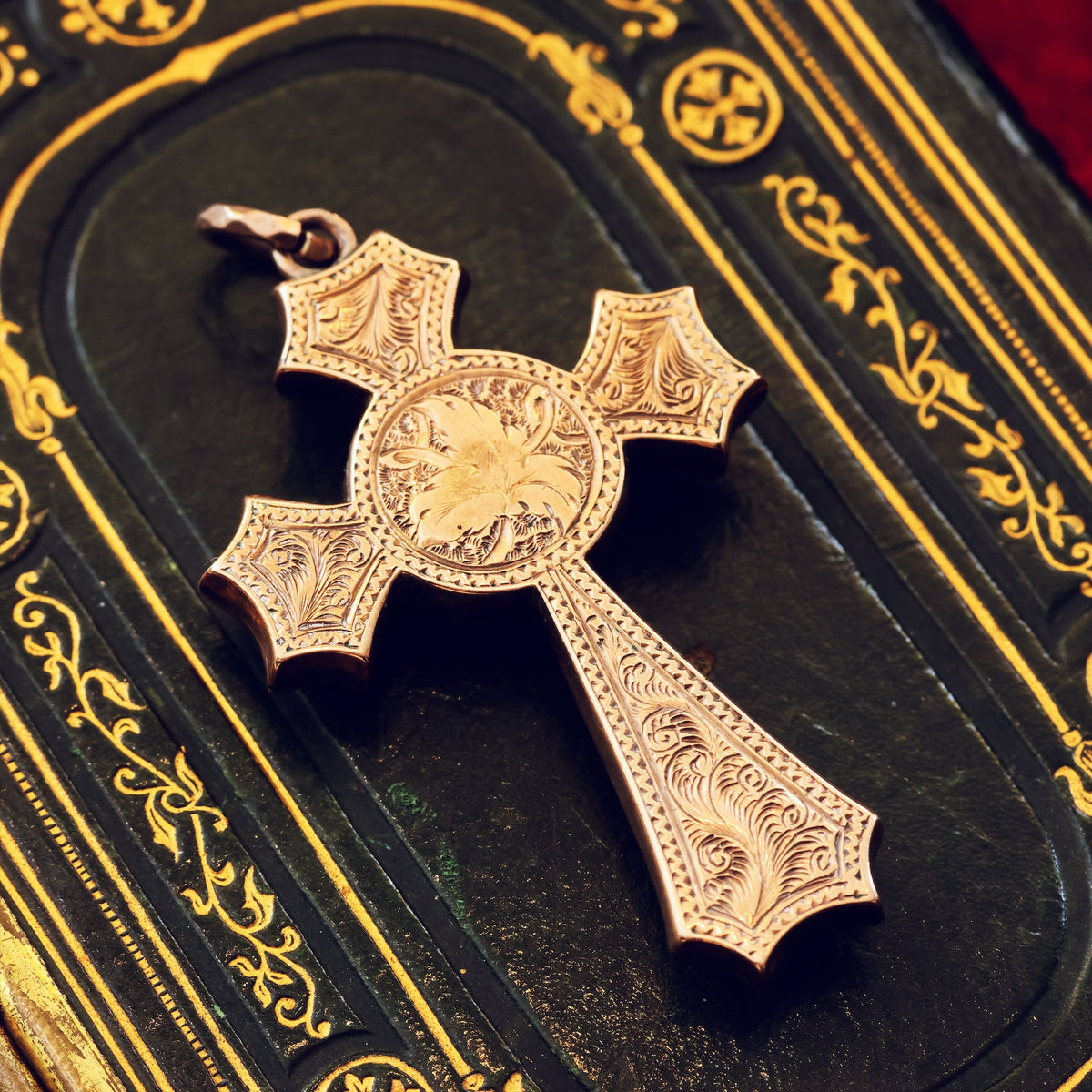 Early Victorian Scottish Agate Celtic Cross Pendant