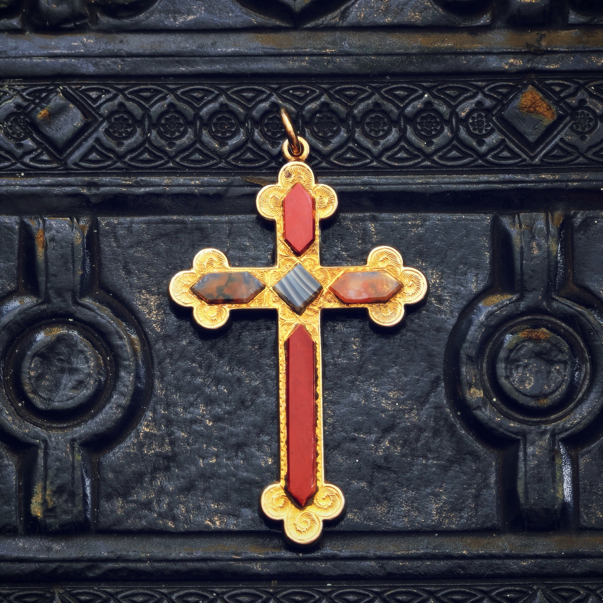 Victorian Scottish Agate Celtic Cross Pendant