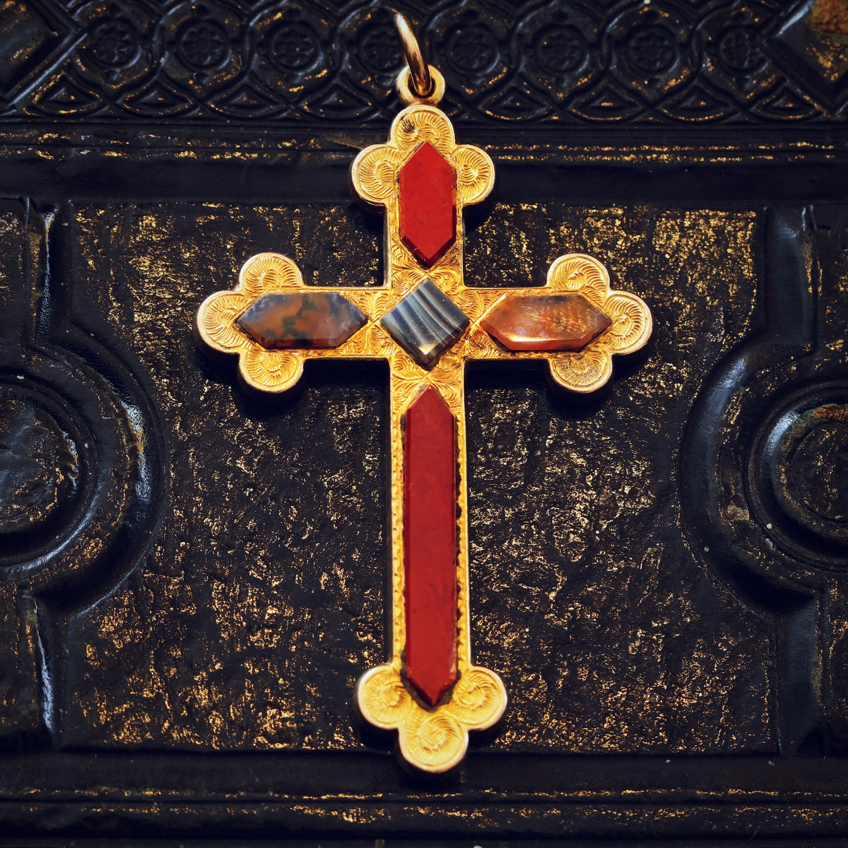 Victorian Scottish Agate Celtic Cross Pendant